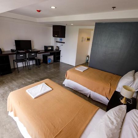 5880 Enriquez Residences Manila Kültér fotó
