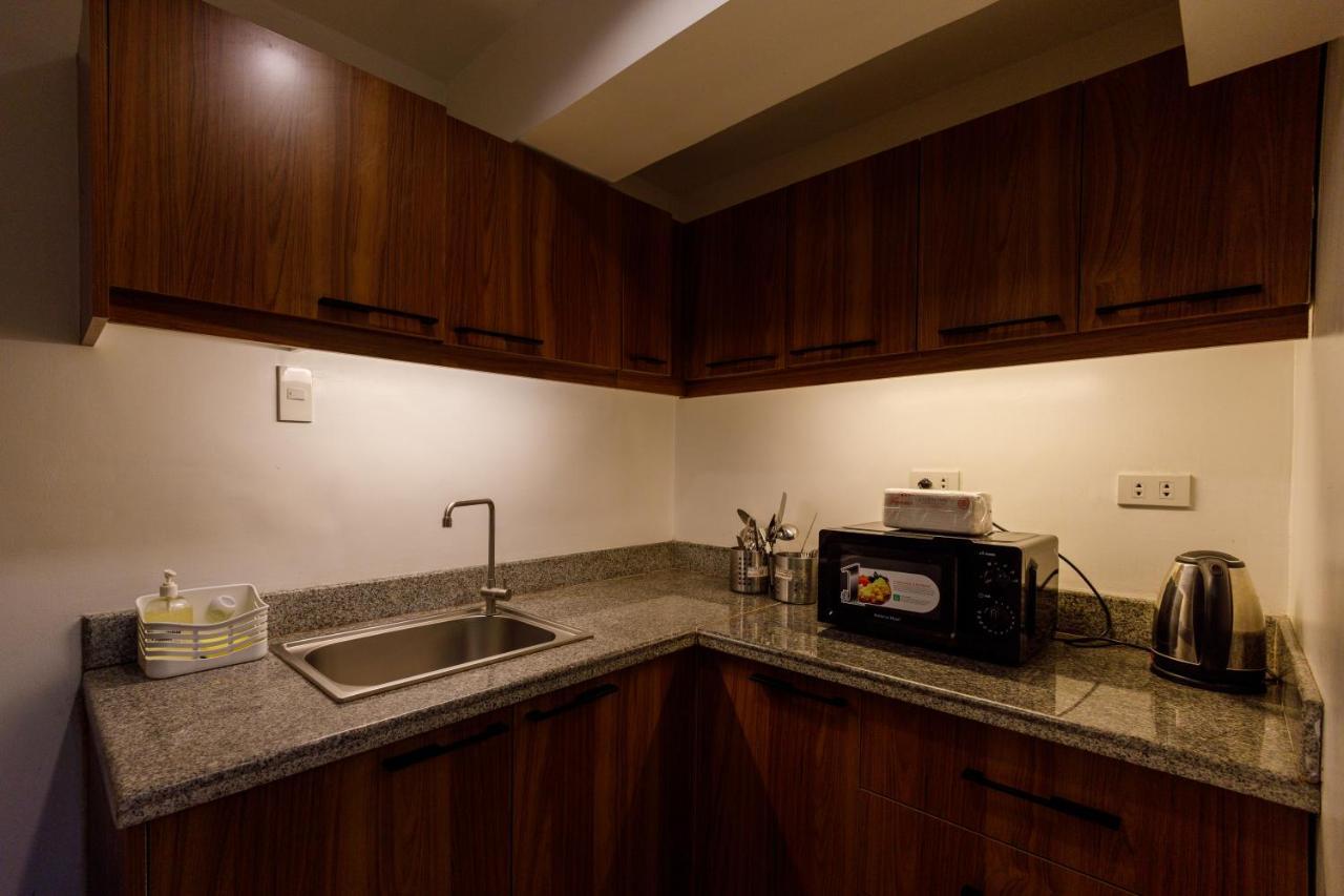5880 Enriquez Residences Manila Kültér fotó