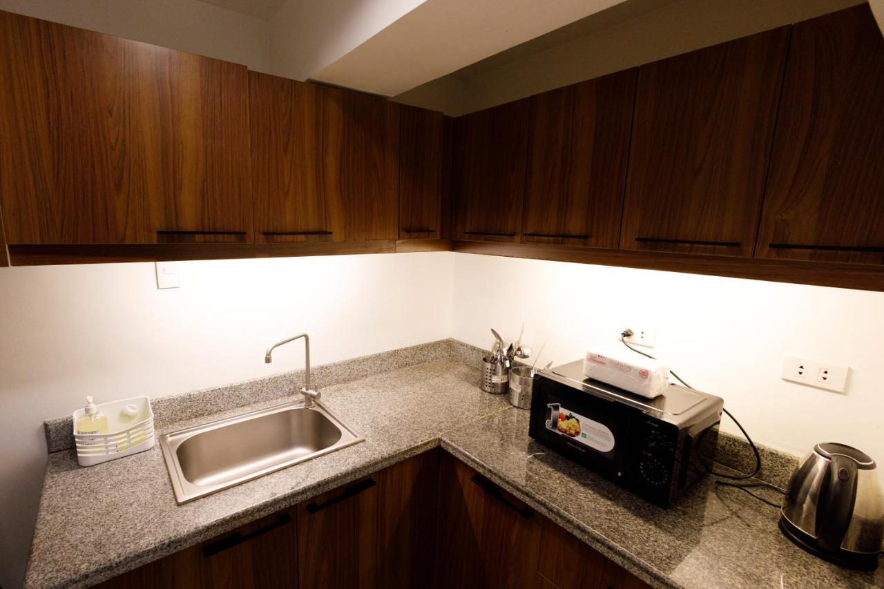 5880 Enriquez Residences Manila Kültér fotó