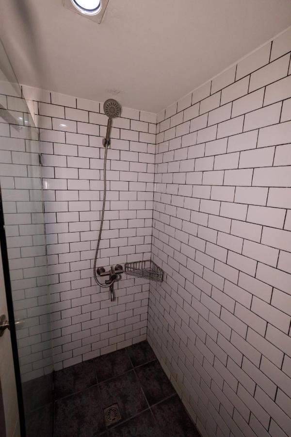 5880 Enriquez Residences Manila Kültér fotó