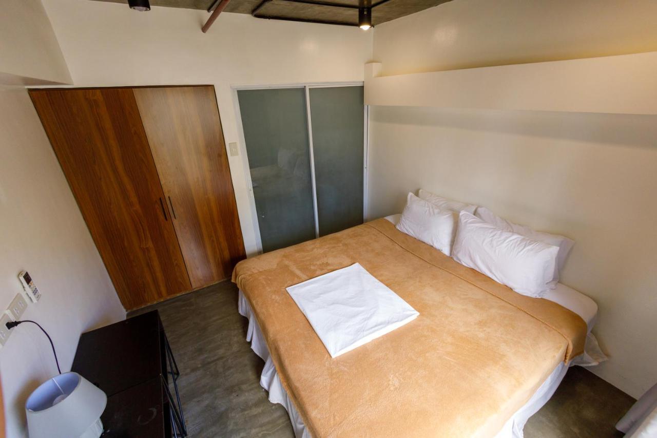 5880 Enriquez Residences Manila Kültér fotó