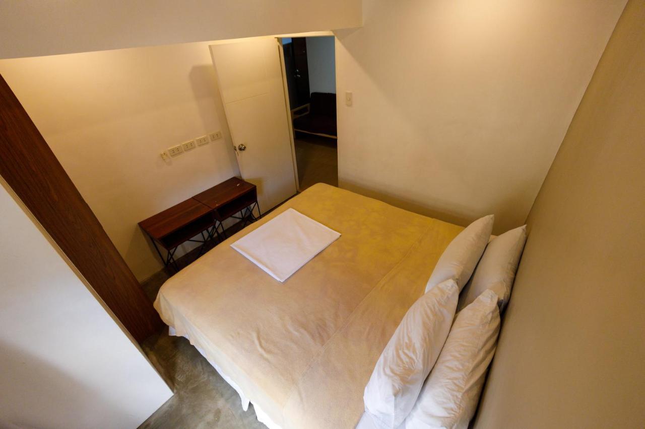 5880 Enriquez Residences Manila Kültér fotó
