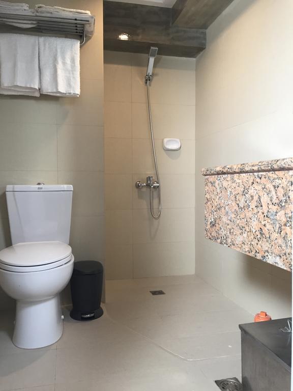 5880 Enriquez Residences Manila Kültér fotó